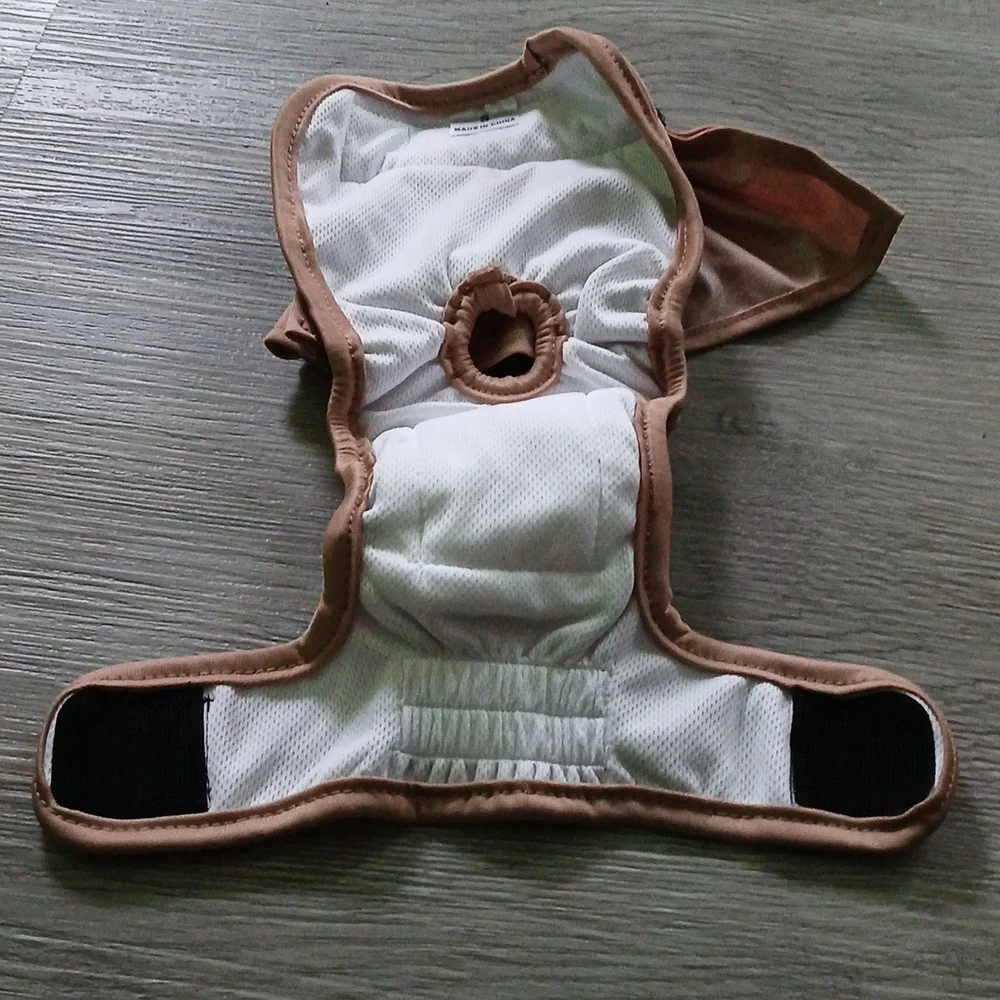 Wegreeco tan reusable female ruffle dog diaper heat bladder issue Sz S NWOT